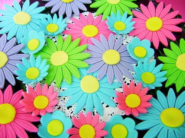 Special Order for Assorted Bright Colored Fondant Daisy Flower Mix