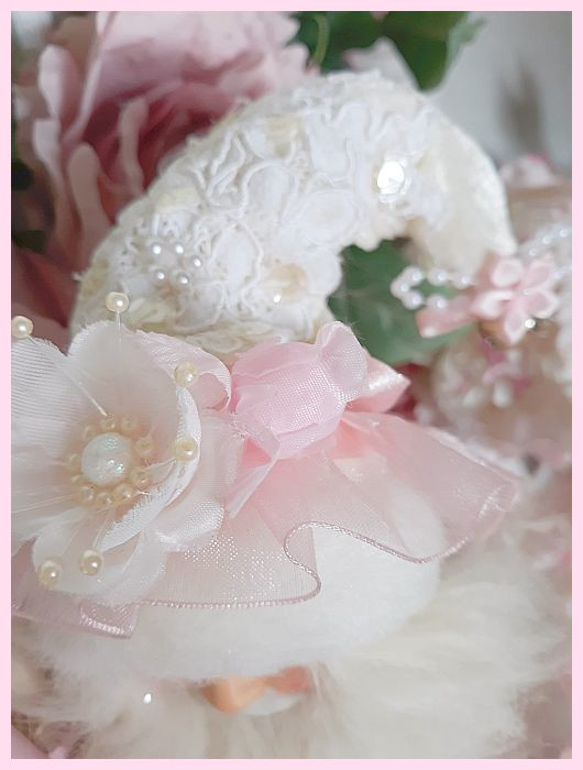 Shabby Pink Rose & White Glitter Bow Santa