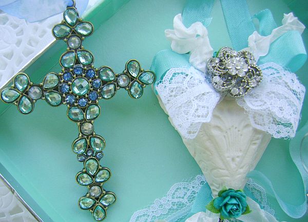 Bejeweled Aqua Vintage Charm Heart Ornament