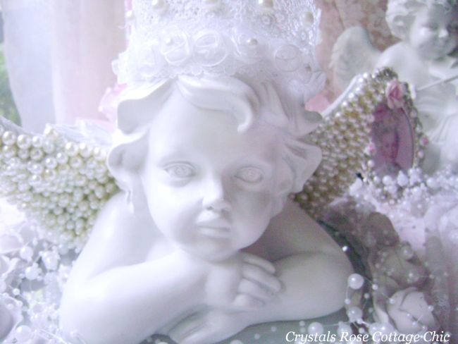 Romantic Pearl Cherub