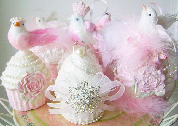 Crystal Frost, Sugared Cupcake with Crystal Snowflake