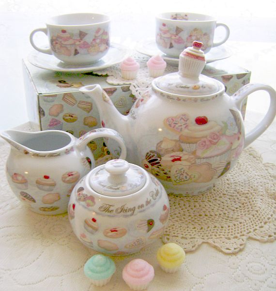The Icing on the Cake, Cupcakes and Cookies Tea Set