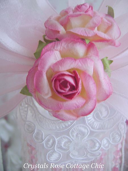 Double Rose Victorian Ornament