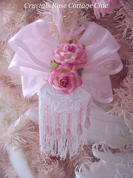Double Rose Victorian Ornament