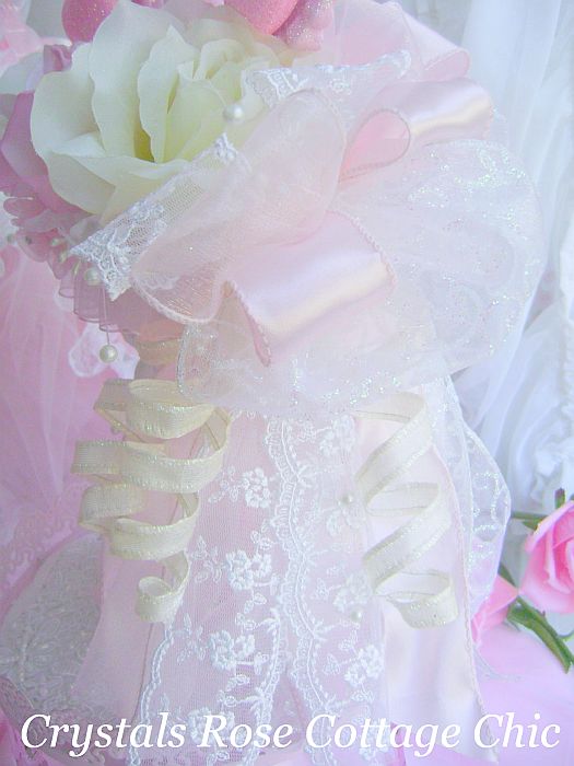 Beautiful Valentines Day Vintage Cherub Arrangement